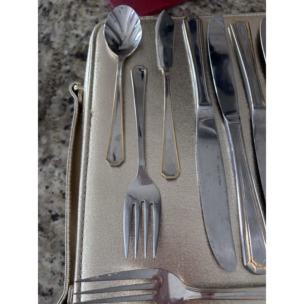 Towle Hard To Find Stainless Flatware‎ Beacon Hill Pattern With Gold Trim. 3126